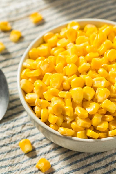 Hot Steamed Organic Yellow Corn Kernals Bowl — Stock fotografie