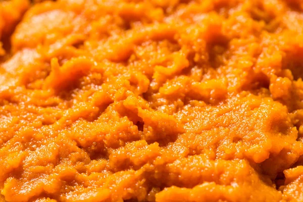 Органическое Оранжевое Тыквенное Пюре Миске — стоковое фото