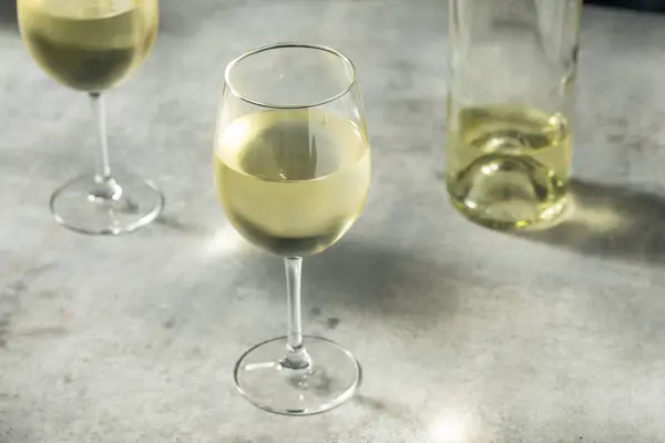 Boozy Organic Sauvignon White Wine Glass — Stock Photo, Image
