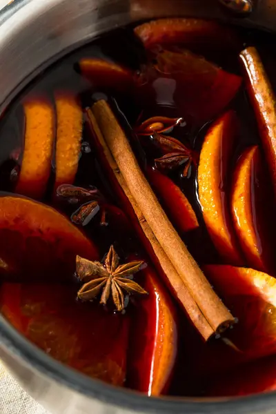 Warm Refreshing Red Mulled Wine Cinnamon Orange — Stock Photo, Image