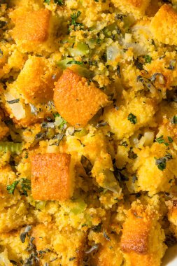 Şükran Günü için ev yapımı Amerikan Ekmeği Sage ile doldurulmuş.