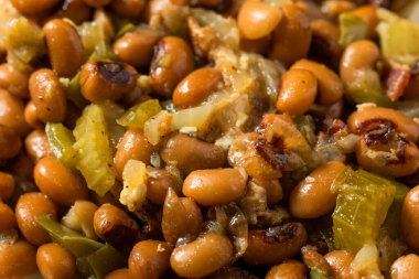 Beyaz pirinçli ev yapımı Güney Hoppin John.