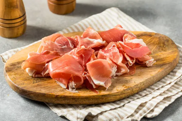 Organik Tuzlu Parma Jambonlu Prosciutto Tabakta