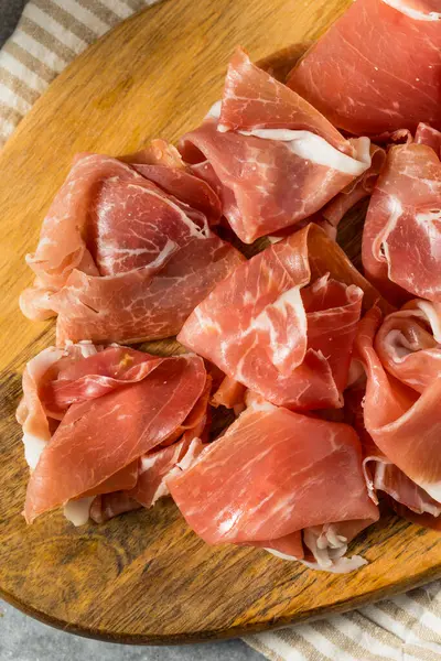 Organik Tuzlu Parma Jambonlu Prosciutto Tabakta