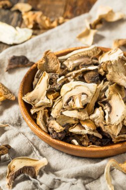 Organik Çiğ Kurutulmuş Mantar Kasesi