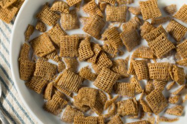 Sağlıklı Buğday Kareleri Kahvaltı Gevreğiyle Tam Süt