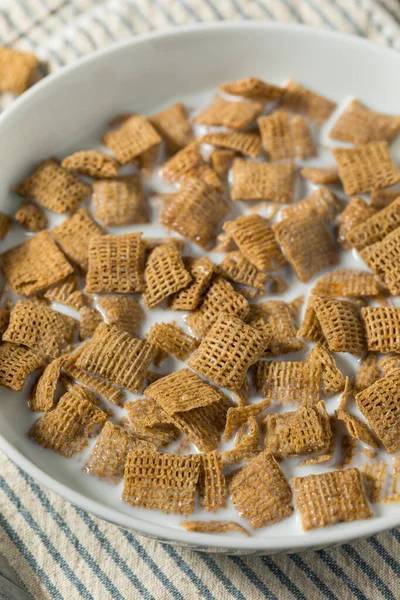 Sağlıklı Buğday Kareleri Kahvaltı Gevreğiyle Tam Süt