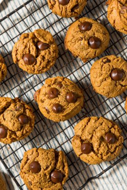 Moda Beş Malzeme Çikolata Patates Kurabiyesi Fıstık Ezmeli