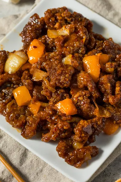 Baharatlı Çin Beijing Biftek Yemeği Soğan ve Biberli