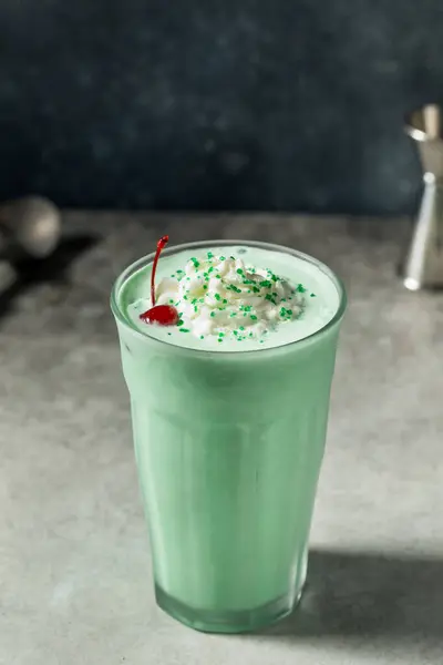 Boozy Frozen Mint Milkshake Whipped Cream — Stock Photo, Image