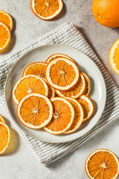 Здоровый Органический Высушенный Обезвоженный Апельсиновый Ломтик Миске — стоковое фото
