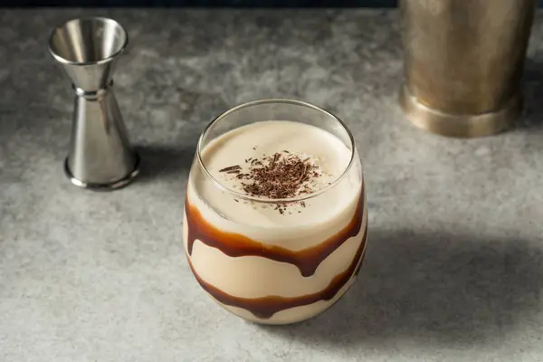 Boozy Frozen Chocolate Mudslide Cocktail Mit Kaffeelikör — Stockfoto