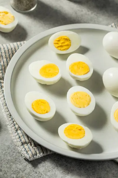 Huevos Duros Cocinados Sanos Listos Para Comer —  Fotos de Stock