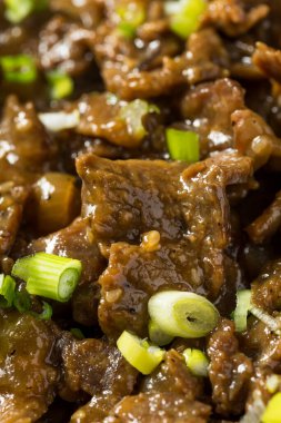 Sos ve Scallion 'lu Baharatlı Kore Biftek Bulgogi