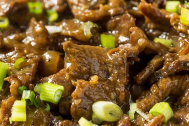 Sos ve Scallion 'lu Baharatlı Kore Biftek Bulgogi