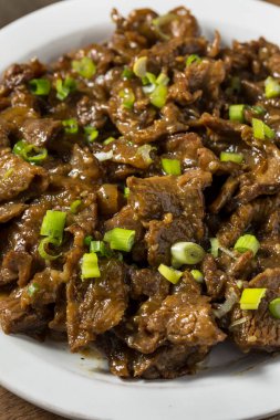 Sos ve Scallion 'lu Baharatlı Kore Biftek Bulgogi