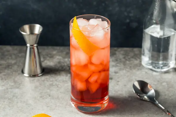 Cold Refreshing Americano Negroni Cocktail Gin Orange — Stock Photo, Image
