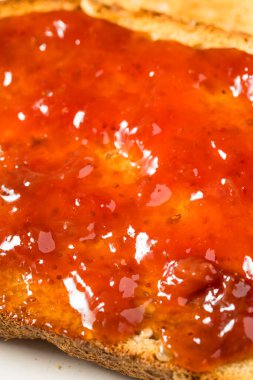 Kahvaltıda Tost Üzerine Sağlıklı Çilek Reçeli