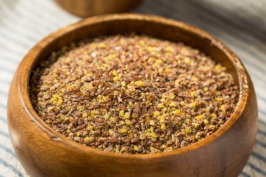 Organik Kahverengi Toprak Flax Tohumları Bir Kasede