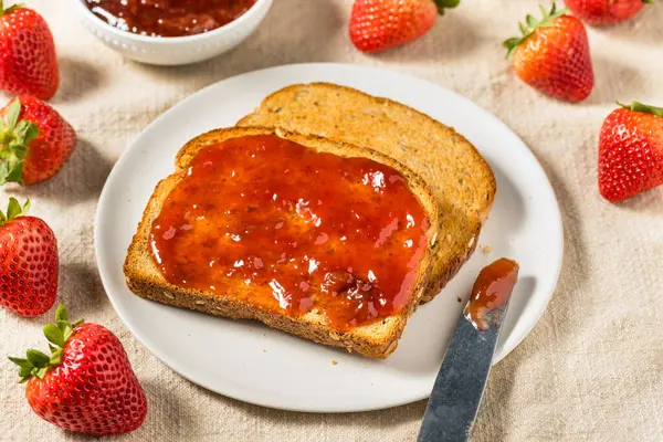 Healthy Strawberry Jam Toast Breakfast — Stock Photo, Image