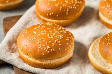 Klasik Susam Tohumu Hamburgeri.