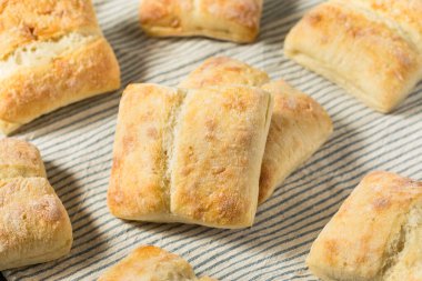 Ev yapımı Ciabatta Çörekleri Yemeye Hazır