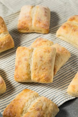 Ev yapımı Ciabatta Çörekleri Yemeye Hazır