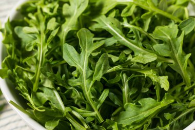Organik Çiğ Yeşil Arugula Roketi