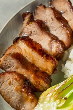 Çin Char Siu Pork ile Bok Choy ve Beyaz Pirinç