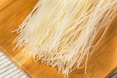 Organik Beyaz Kuru Pirinç Verrmicelli Erişte Pişirmeye Hazır