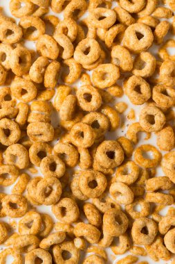 Ev yapımı balkabağı aromalı mısır gevreği.