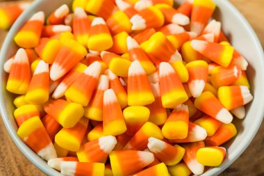 Tatlı şekerli Cadılar Bayramı Şekerli Mısır Kasesi