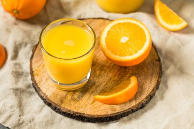Bardakta Kahvaltı İçin Tatlı Organik Portakal Suyu