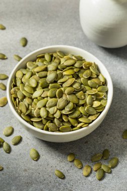 Organik Çiğ Yeşil Balkabağı Pepitas Kasede Tohumlar