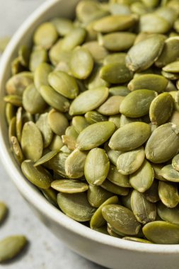 Organik Çiğ Yeşil Balkabağı Pepitas Kasede Tohumlar