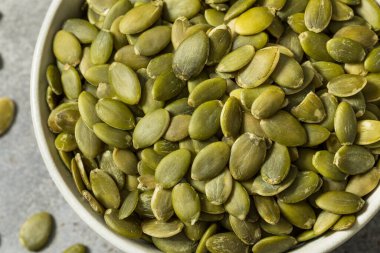 Organik Çiğ Yeşil Balkabağı Pepitas Kasede Tohumlar