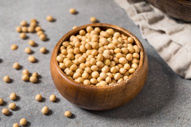 Kuru Organik Çiğ Soya Fasulyesi Kasede