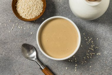 Ev yapımı Organik Tahini Yapıştırıcı Sosu