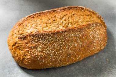 Organik Kırsal Tam Taneli İtalyan Ekmek Ekmeği Kesmeye Hazır