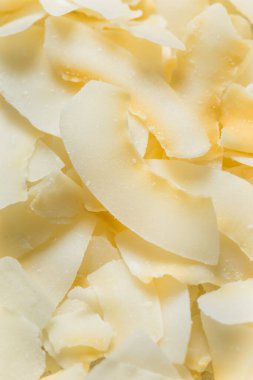 Organik Beyaz Parça Hindistancevizi Yemek Kasesinde