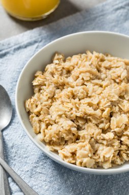 Kahvaltı İçin Bir Kase Ev Yapımı Yulaf Ezmesi