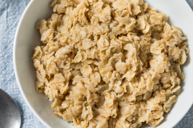 Kahvaltı İçin Bir Kase Ev Yapımı Yulaf Ezmesi