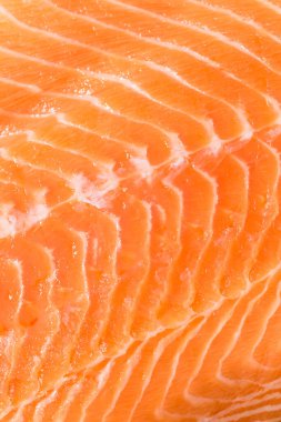 Çiğ Atlantik Somon Bifteği Pişirmeye Hazır