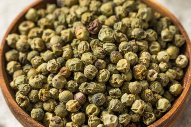 Organik Çiğ Yeşil Biber Biberli Kase