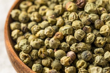 Organik Çiğ Yeşil Biber Biberli Kase