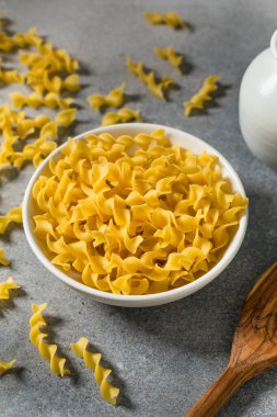 Kuru Organik Alman Yumurta Eriştesi Kasede Pişirmek İçin