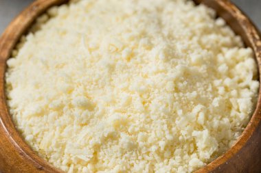Organik Raw White Parmigiano Reggiano Parmesan Peyniri Kasede Izgara