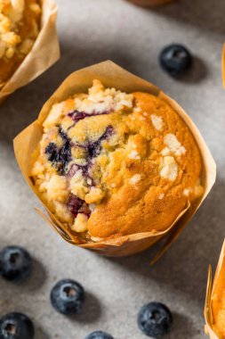 Şekerle Kahvaltı İçin Ev Yapımı Tatlı Yabanmersinli Kekler