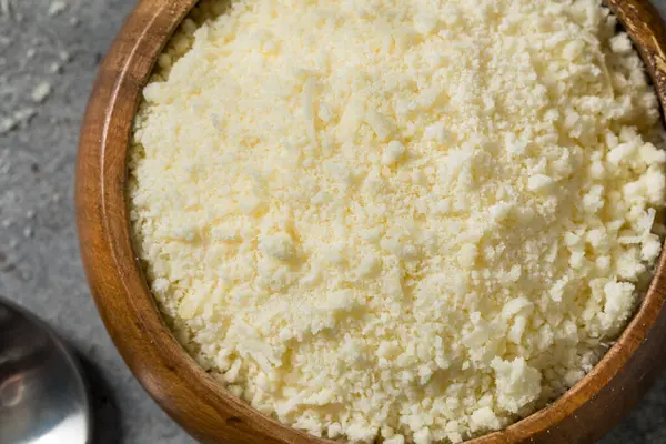 Organik Raw White Parmigiano Reggiano Parmesan Peyniri Kasede Izgara