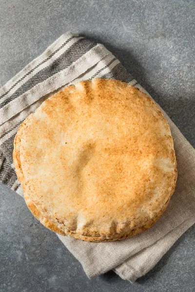 Ev yapımı Yunan Pita Ekmek Paketleri Yığında